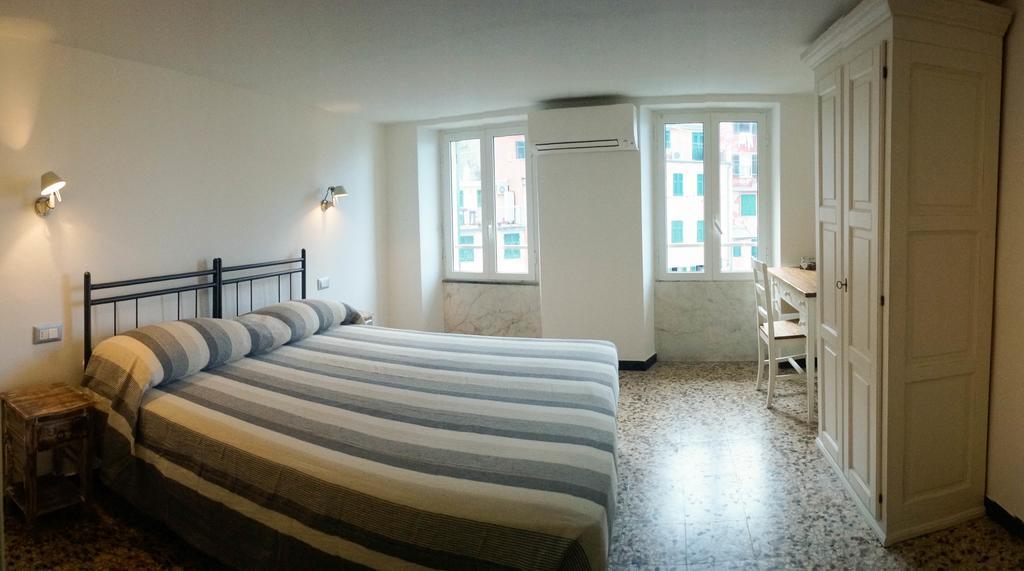 Scorci Di Mare Hotel Рио Маджоре Екстериор снимка