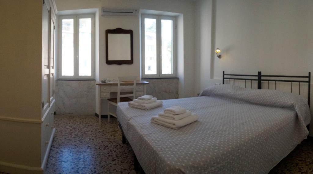 Scorci Di Mare Hotel Рио Маджоре Екстериор снимка